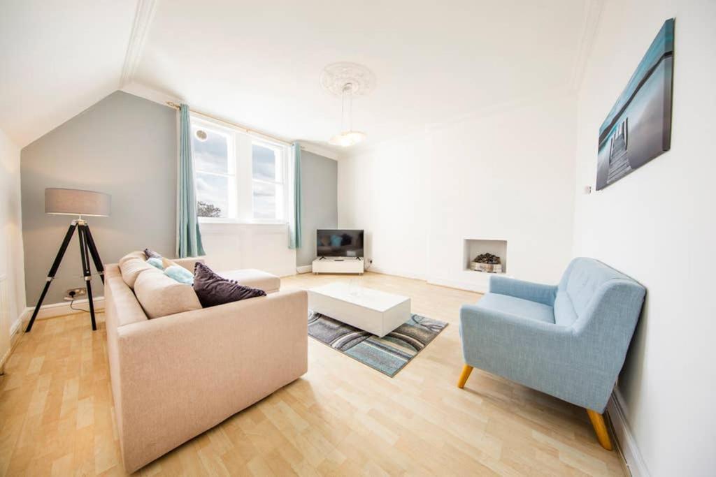 Clifton Spacious 3 Bed Apt & Parking - Simplycheckin บริสตอล ภายนอก รูปภาพ